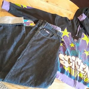 Scifen jeans with matching sweater